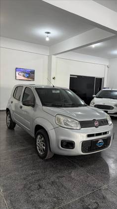 FIAT UNO 1.0 EVO ATTRACTIVE 8V FLEX 4P MANUAL FIAT UNO 1.0 EVO ATTRACTIVE 8V FLEX 4P MANUAL